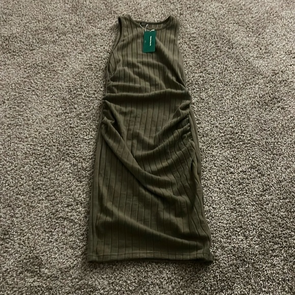Never warn tight fitting dress - Picture 1 of 1